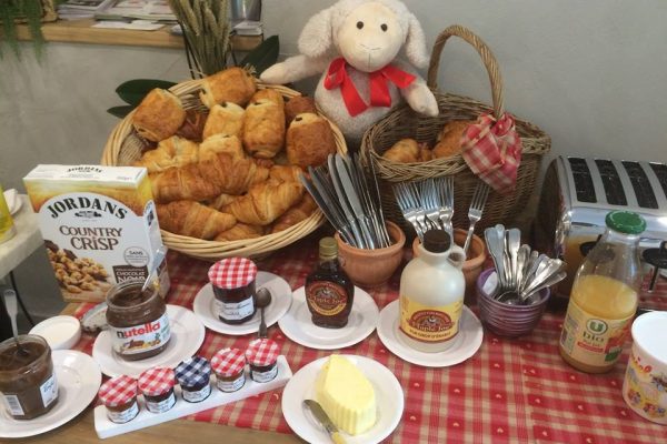 petit-dejeuner-séminaire-pertuis-avignon-etable-cowork